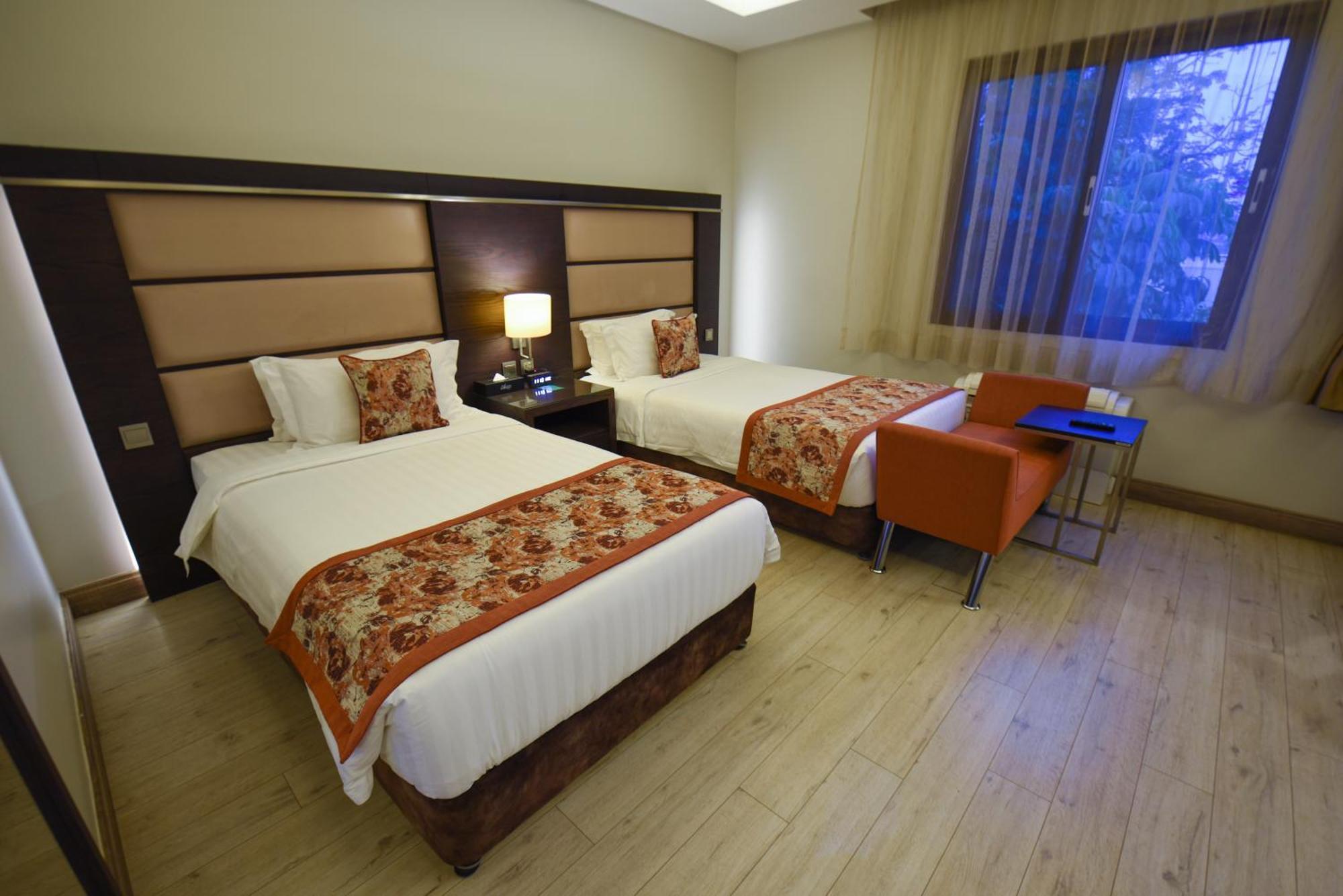 Best Western Plus The Athena Hotel Kampala Exterior foto